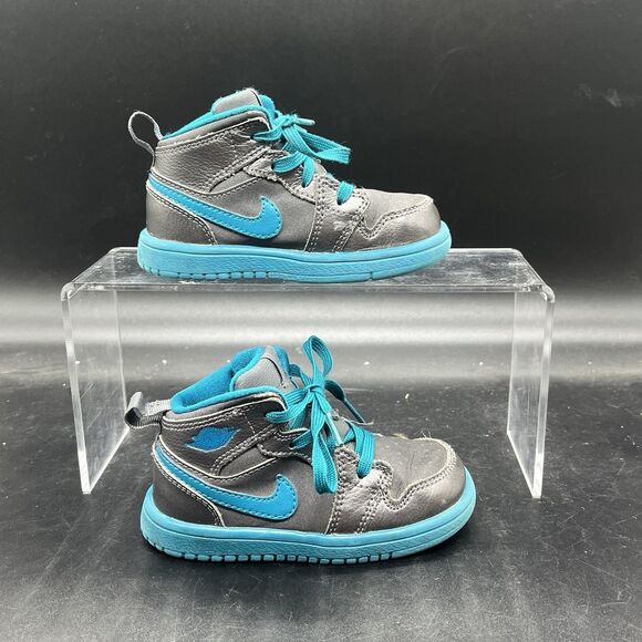 Nike Air Jordan 1 Mid Dark Gray Teal Sneakers Youth size 6C 554727-027
